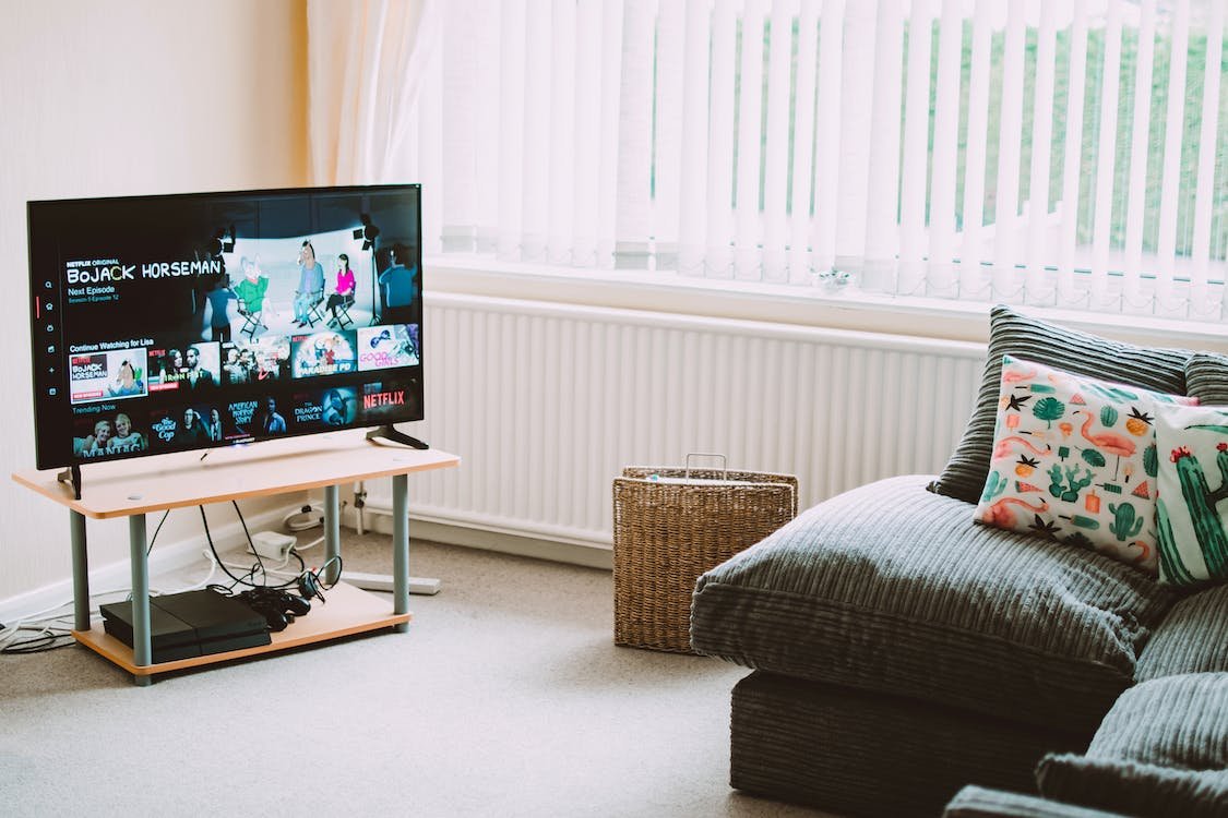 How to Make Projector Screen Bigger